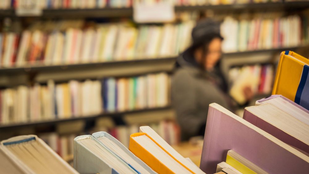 Středočeská vědecká knihovna nabízí vyzvedávání knih nonstop, spustila automat